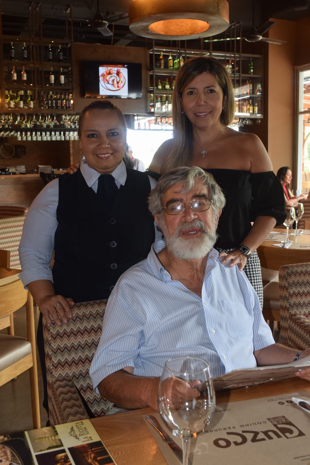 Gabriel Jaramillo, Norma Perdomo y Sandra Charry.